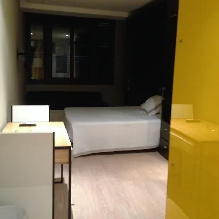 Y Mirablau Hotel